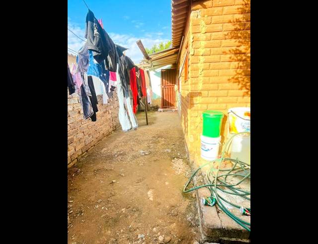 0 BEDROOM HOUSE FOR SALE IN COSMO CITY